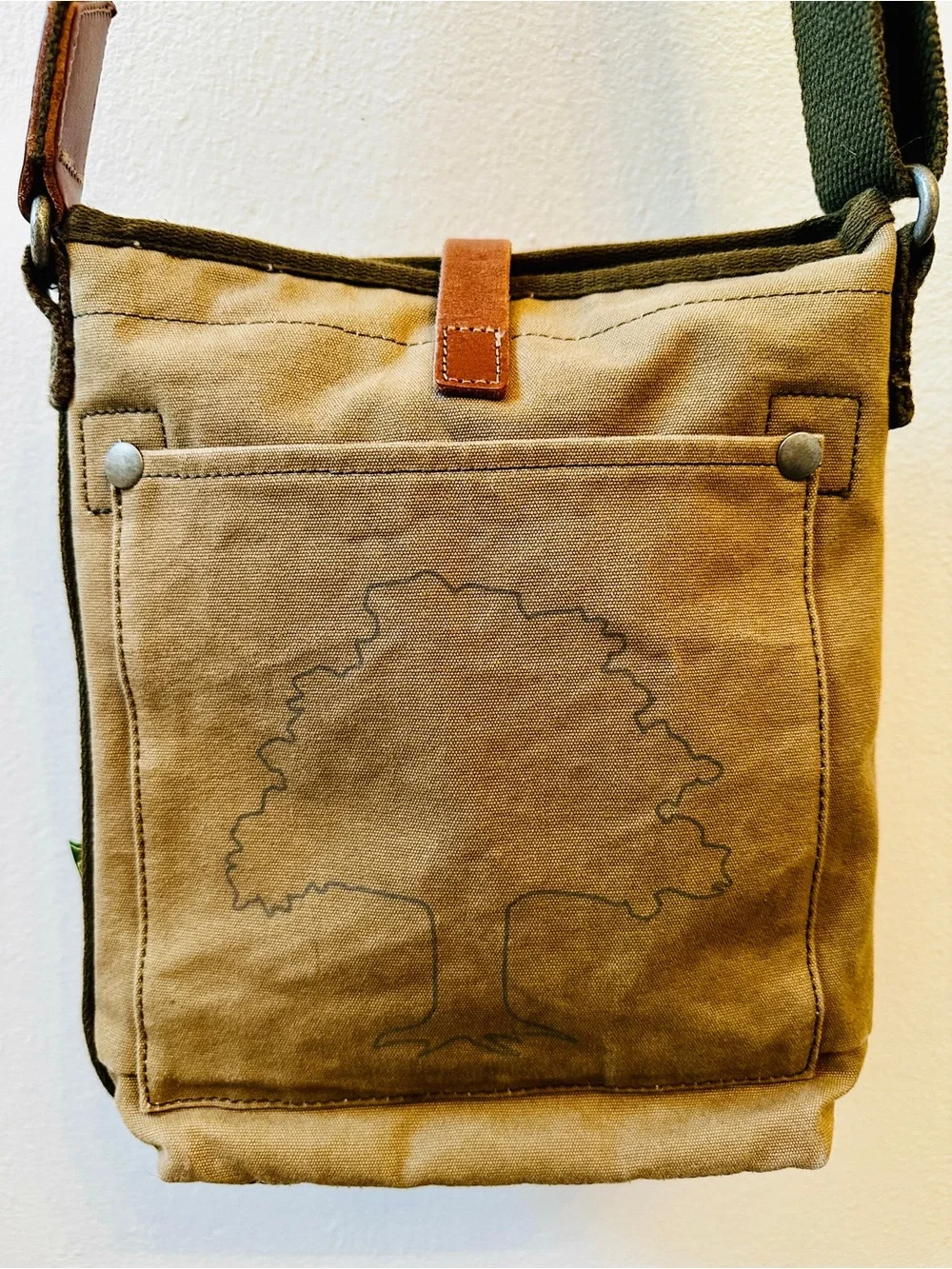 TSD BRAND Forest 100% Cotton Canvas Crossbody bag